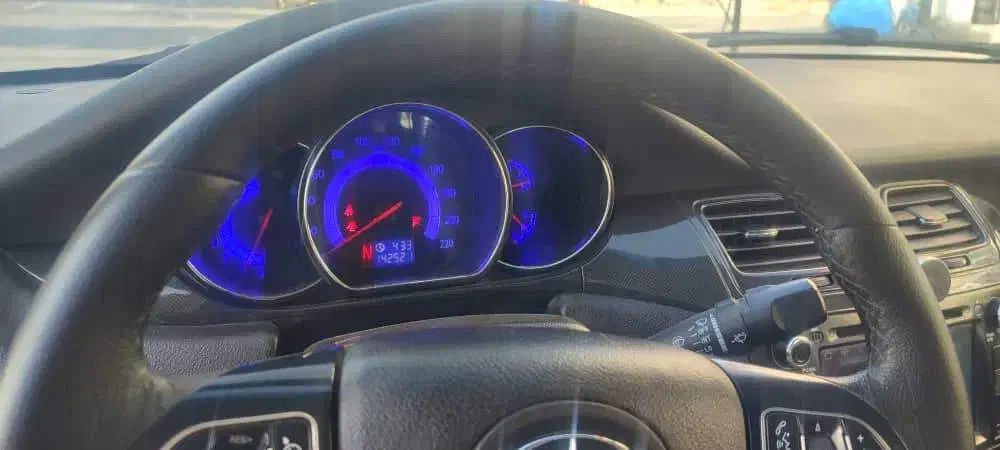 جک j5 اتومات مدل تک برگ سند|خودرو سواری و وانت|تهران, صد دستگاه|دیوار