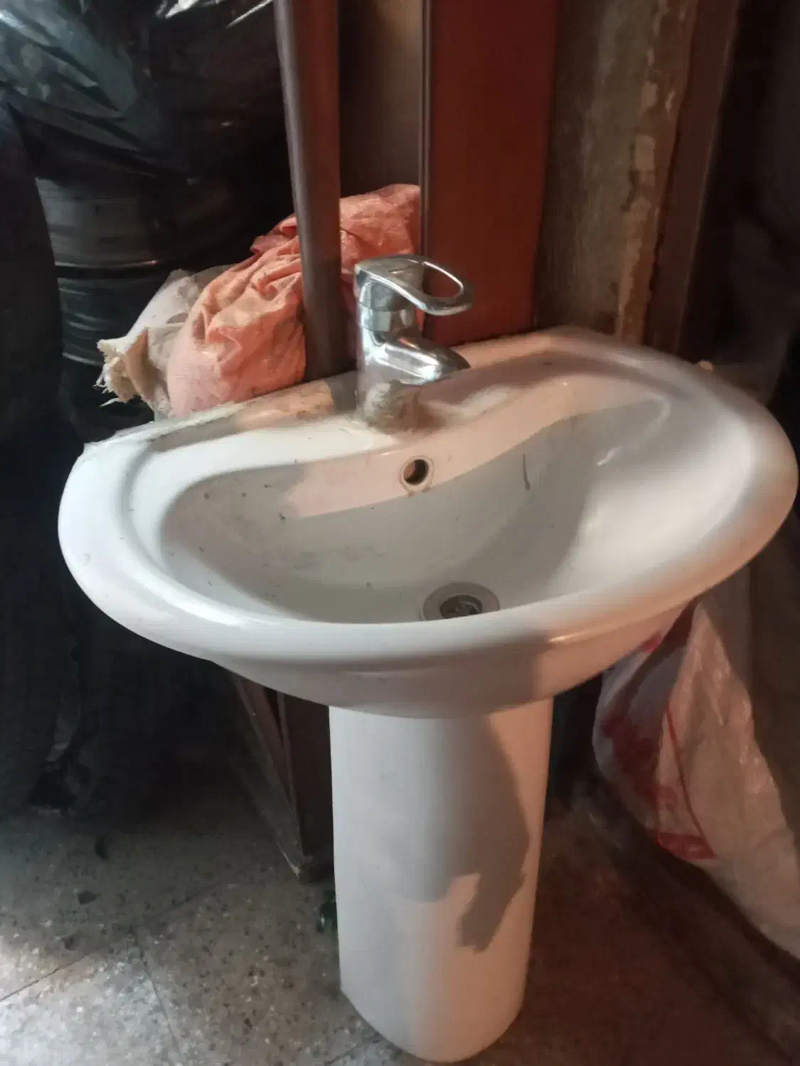 روشویی همراه شیراهرمی|لوازم سرویس بهداشتی|تهران, امیریه|دیوار