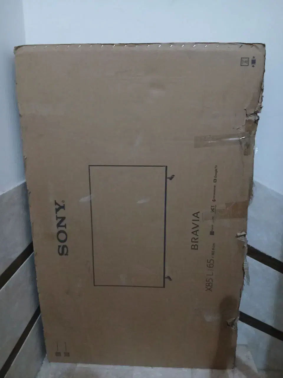 کارتن تلویزیون ۶۵ اینچ|تلویزیون و پروژکتور|سنندج, |دیوار