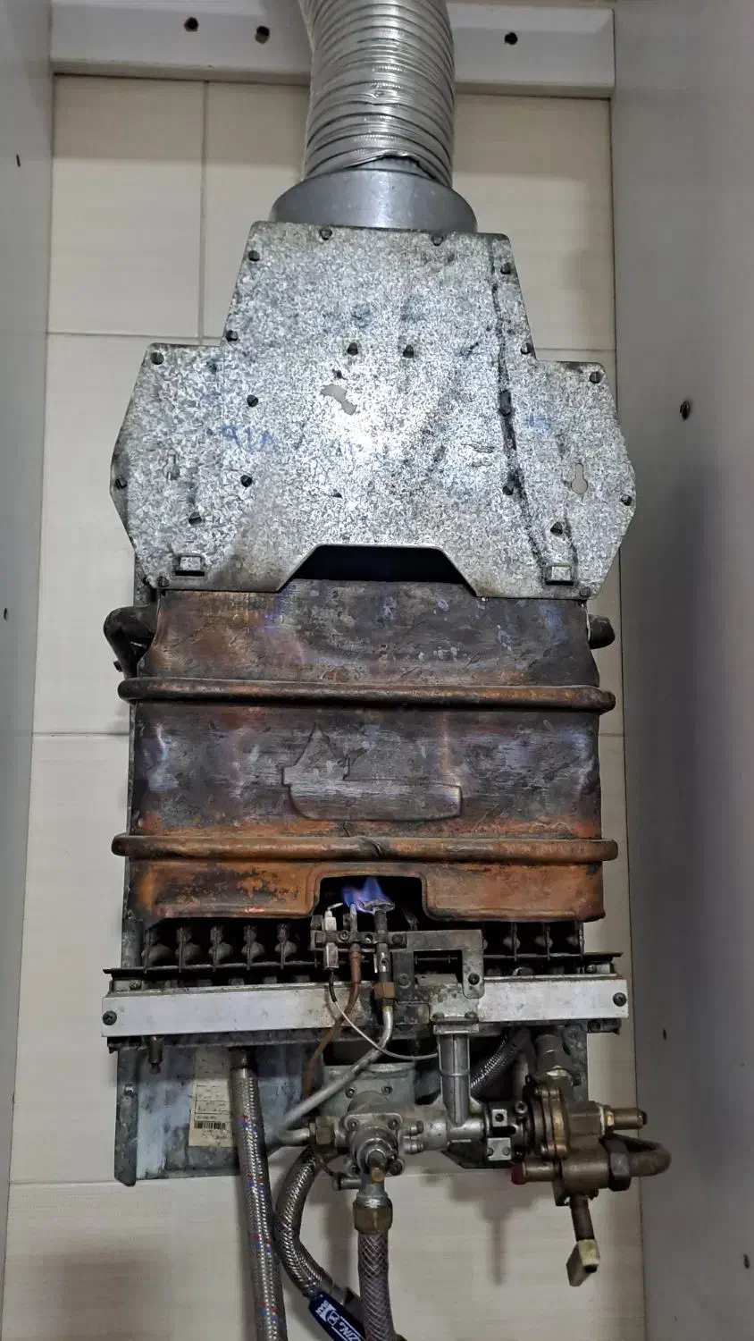 ابگرمکن بوتان ۳۱۱۵|آبگرمکن، پکیج، شوفاژ|ایلام, |دیوار