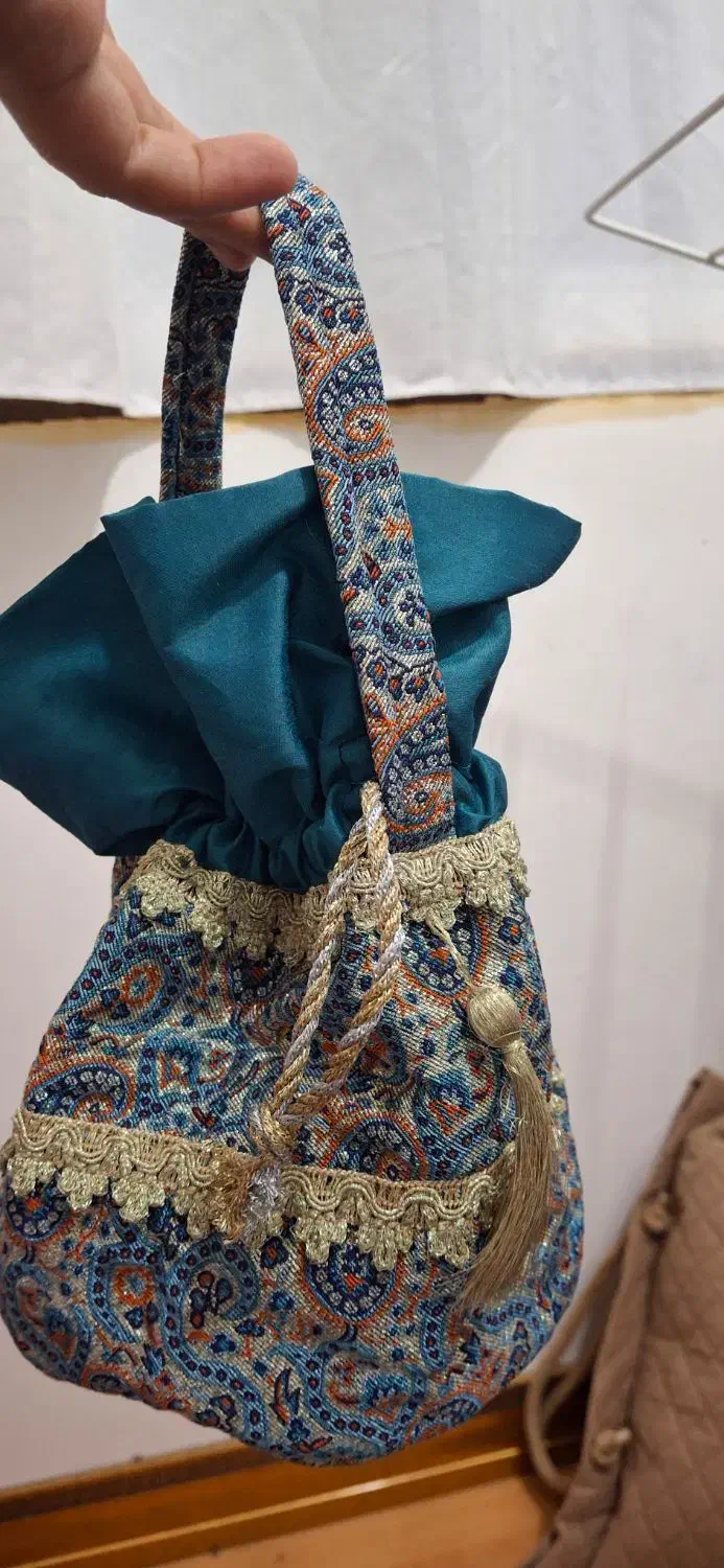 کیسه شاباش و گل مصنوعی|صنایع دستی و سایر لوازم تزئینی|لنگرود, |دیوار