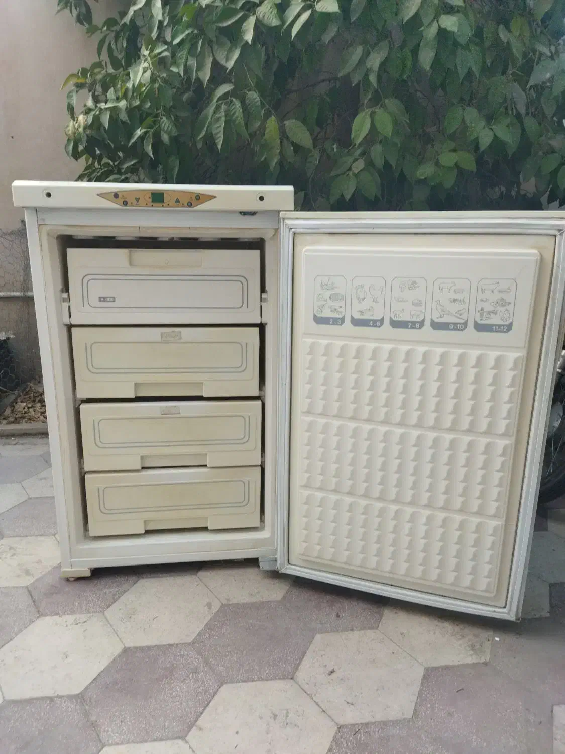 فریزر سه عدد سالم موتور اصلی فابریک|یخچال و فریزر|کازرون, |دیوار