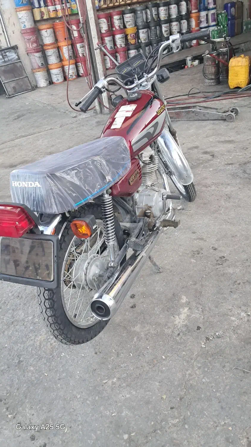 موتور سیکلت۱۲۵ مدل۸۲ پلاک ملی|موتورسیکلت|قروه, |دیوار