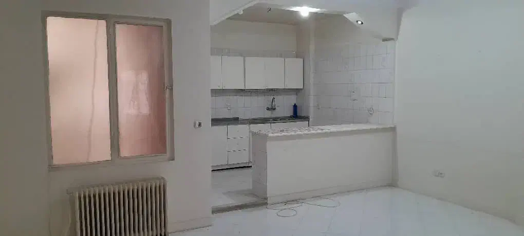 سرباز۵۷متر پارکینگ بدون مزاحم