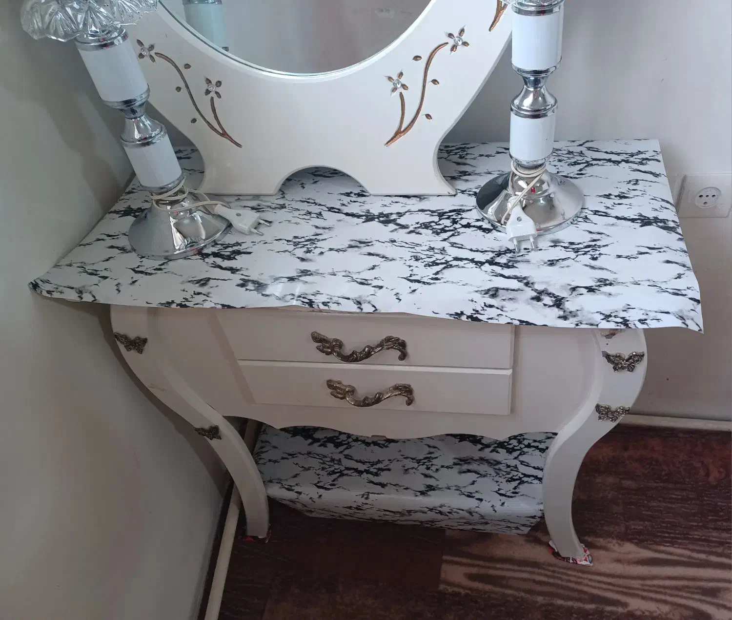 آینه و شمعدان|آینه|اردبیل, |دیوار