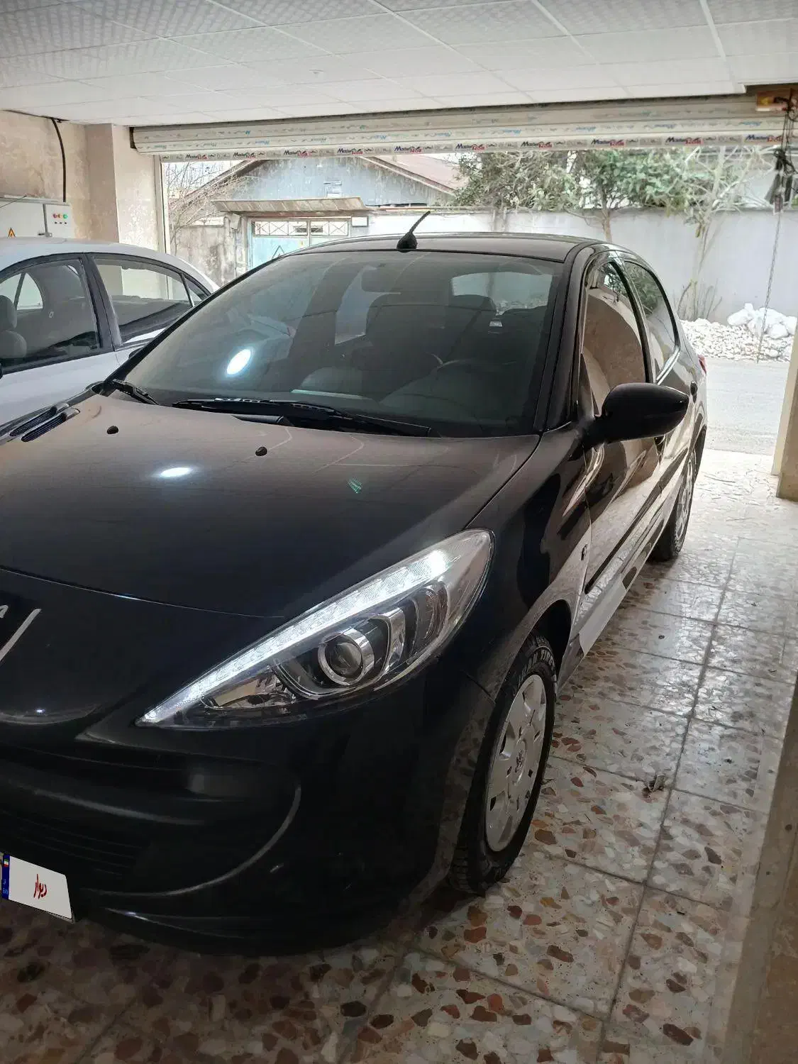 ۲۰۷ سقف فلز|خودرو سواری و وانت|رشت, بلوار گیلان|دیوار