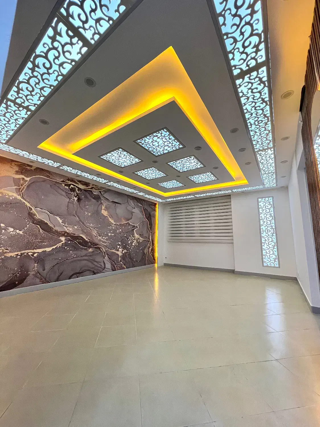 آپارتمان ۱۰۰ متری پذیرای بزرگ با انباری|فروش آپارتمان|پرند, فاز ۲|دیوار