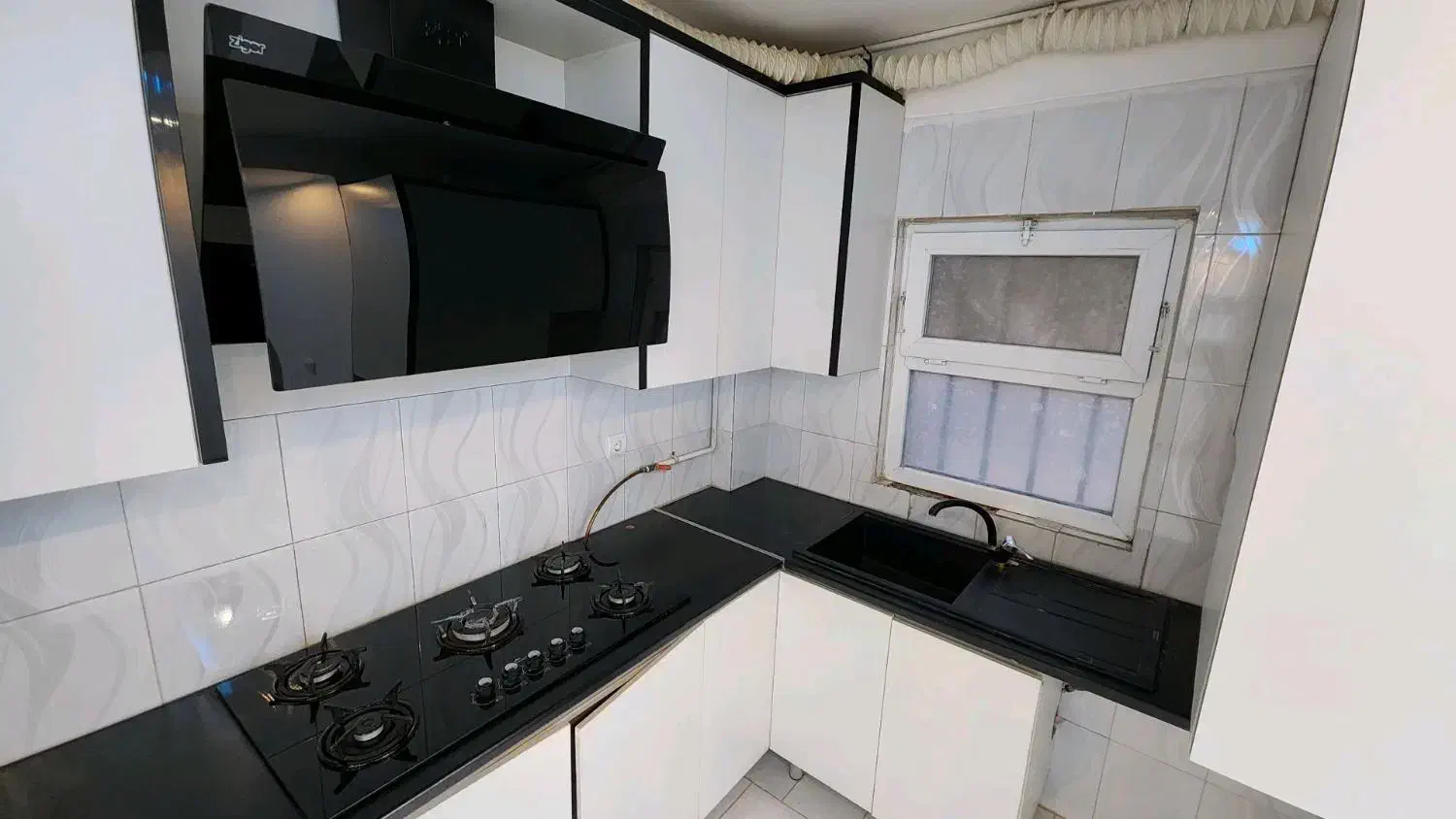 واحد ۷۵ متری نقلی در بکر ترین لوکیشن فاز ۷|فروش آپارتمان|هشتگرد, شهرک گلخانه|دیوار