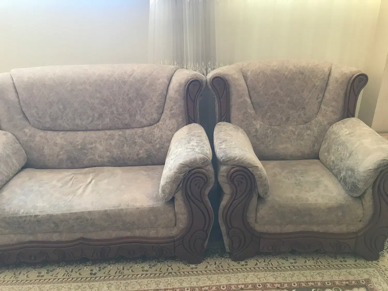 میل راحتی تمیز، بدون میز|مبلمان خانگی و میز عسلی|کاشمر, |دیوار