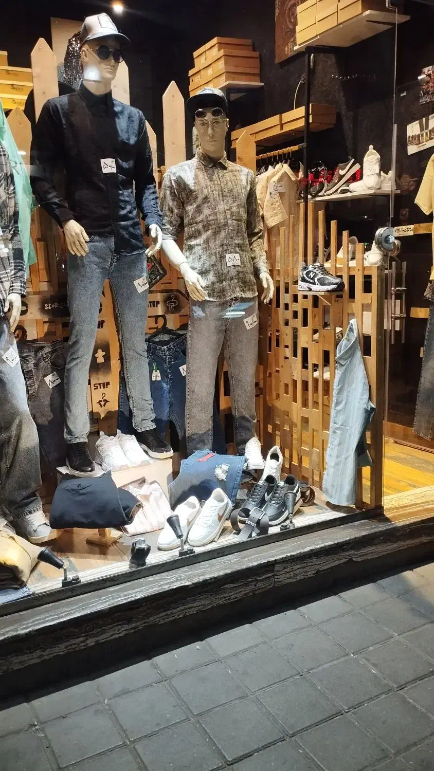 دکور بوتیک چوب روس و مانکن گراد|فروشگاه و مغازه|تهران, امام زاده حسن|دیوار