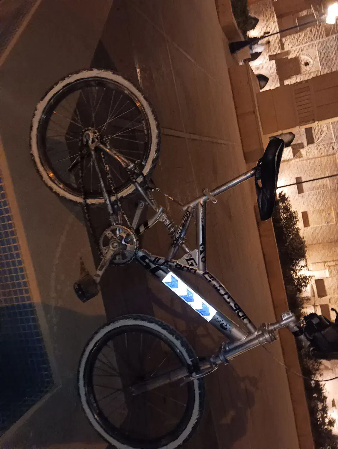 دوچرخه ۲۰|دوچرخه، اسکیت، اسکوتر|شیراز, لب آب|دیوار