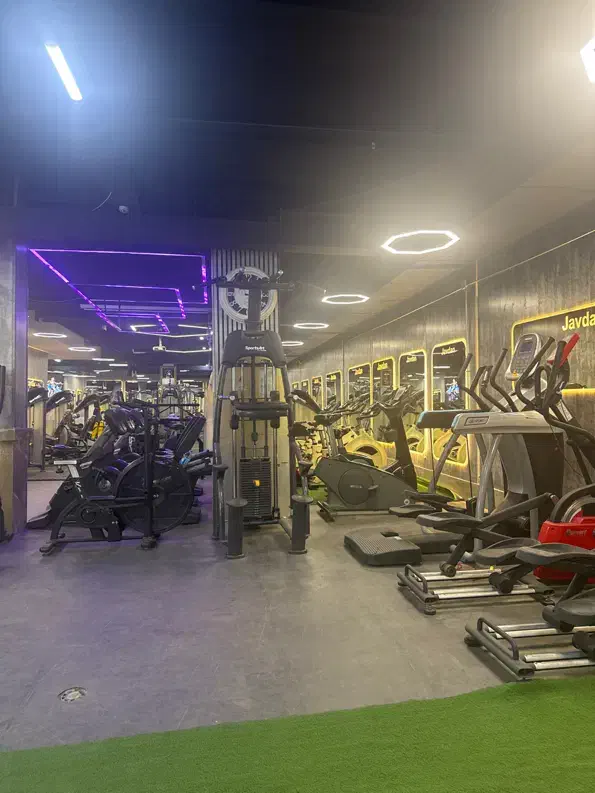 نیرو آقا پذیرش و خدمات جهت کار در باشگاه بدنسازی|استخدام اداری و مدیریت|مشهد, الهیه|دیوار