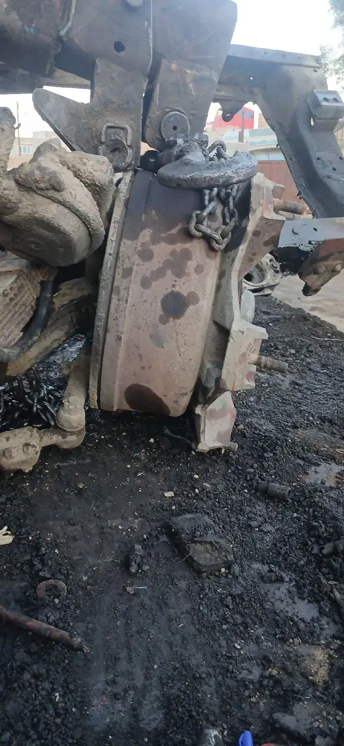 موتور بنز بزرگ اکسل بنژ یژرک توپ|خودرو سنگین|مهریز, |دیوار