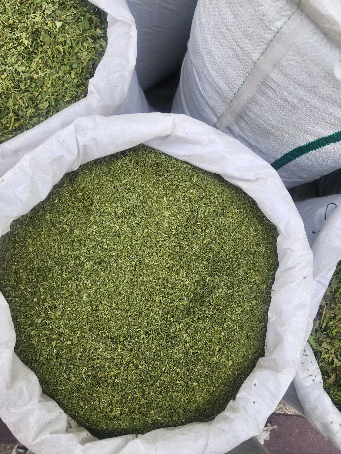 فروش سبزی خشک و تازه|خوردنی و آشامیدنی|شیراز, شاهچراغ|دیوار