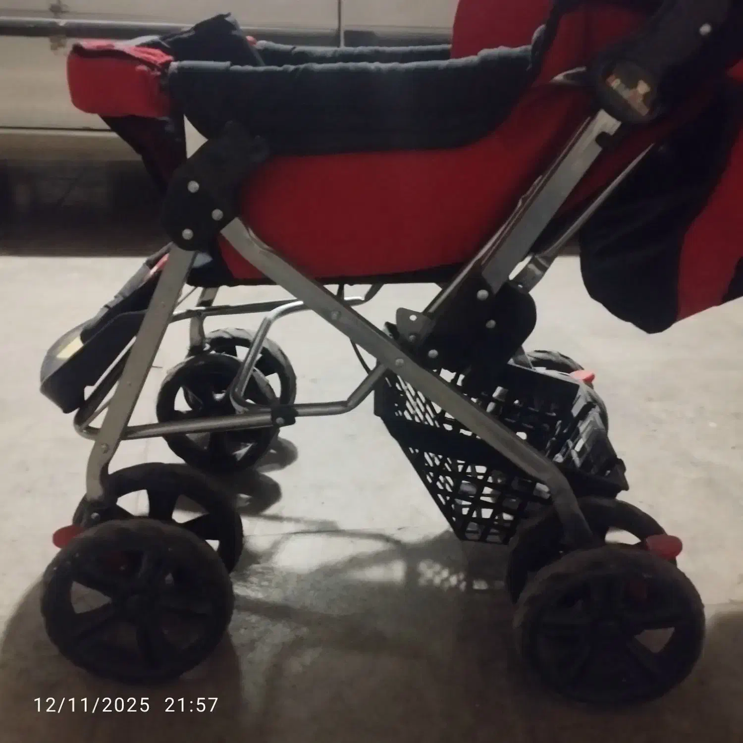 کالسکه نو زیاد استفاده نشده|کالسکه و لوازم جانبی|فیروزکوه, |دیوار