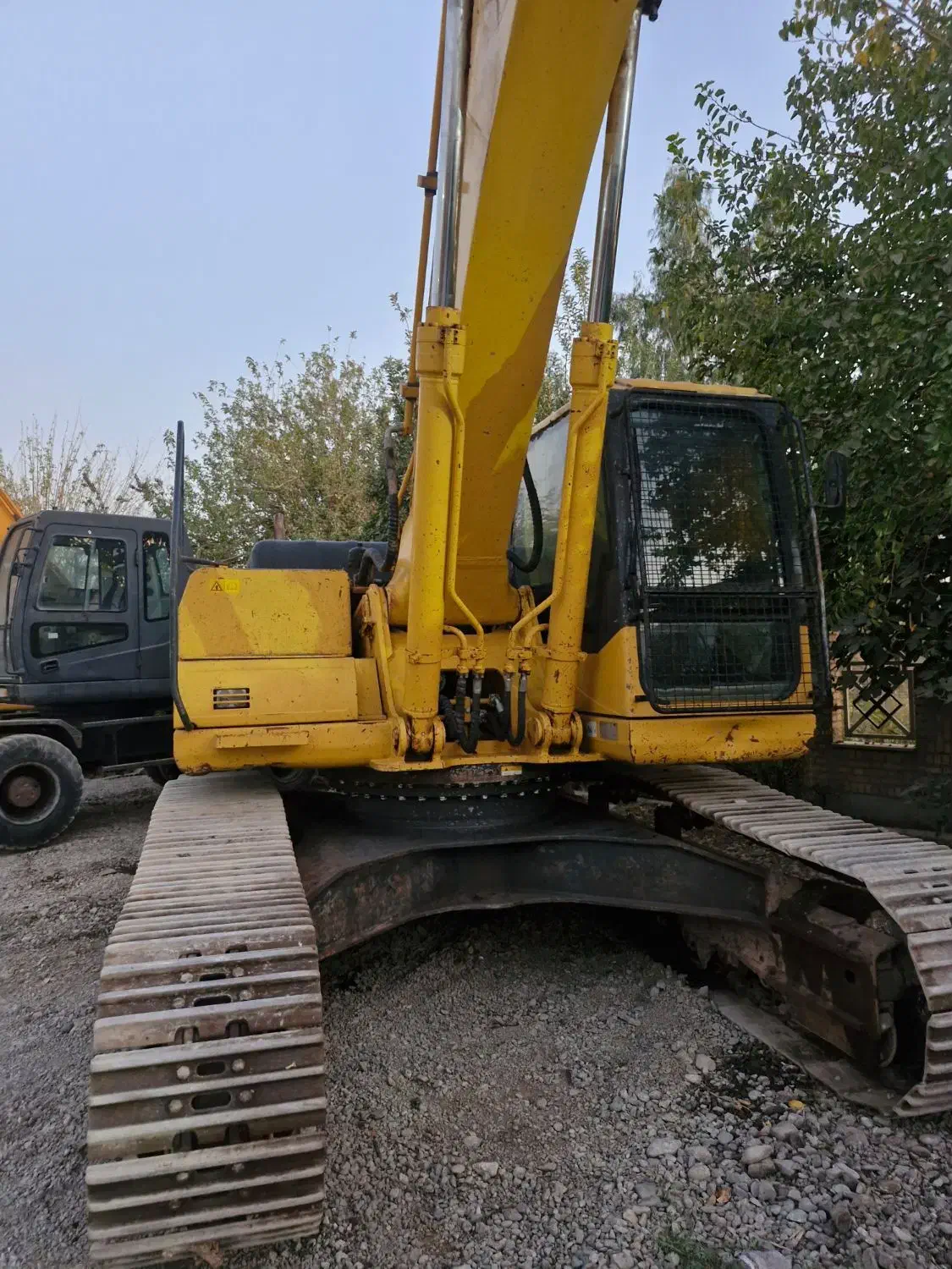 زوم لایون ۳۶۰ مدل ۲۰۱۴|خودرو سنگین|اسلام‌شهر, باغ فیض|دیوار