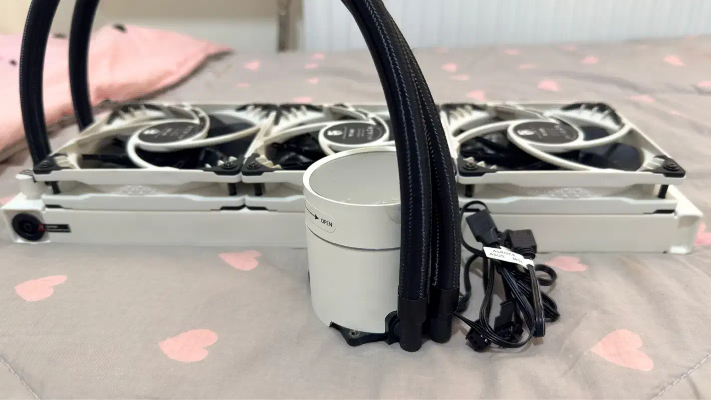 خنک کننده آبی پردازنده Deepcool 360 rgb|قطعات و لوازم جانبی رایانه|شیراز, وصال|دیوار