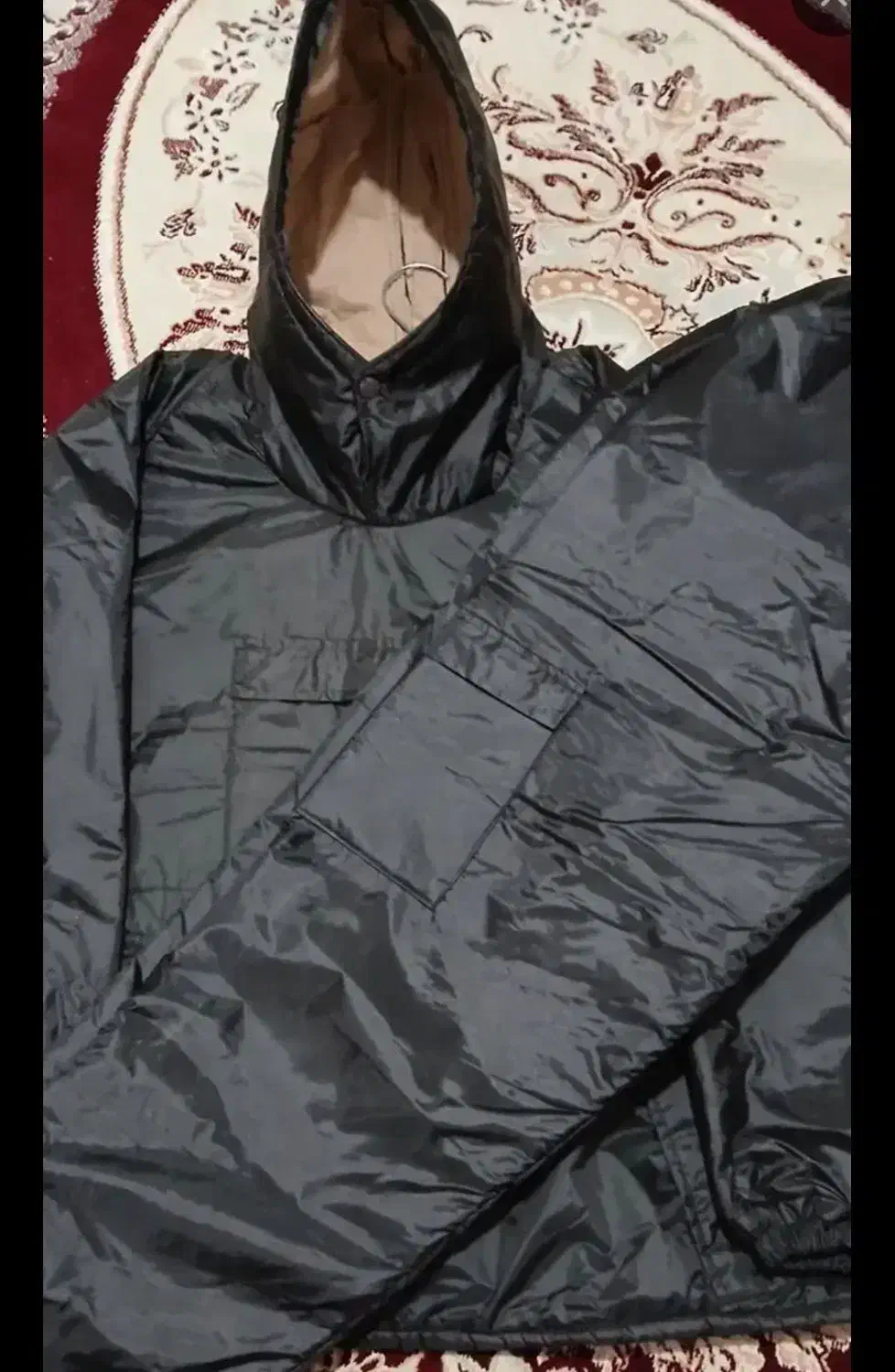 بادگیربارونی|لباس|قم, سراجه (۱۵ خرداد)|دیوار