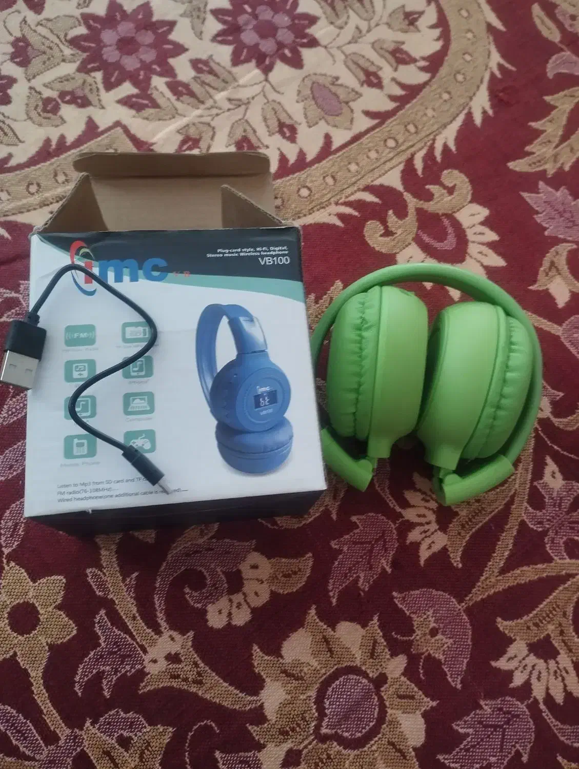 یک عدد هدفون بلوتوثی و رم خور به فروش می رسد.|پخشکننده همراه|اهر, |دیوار