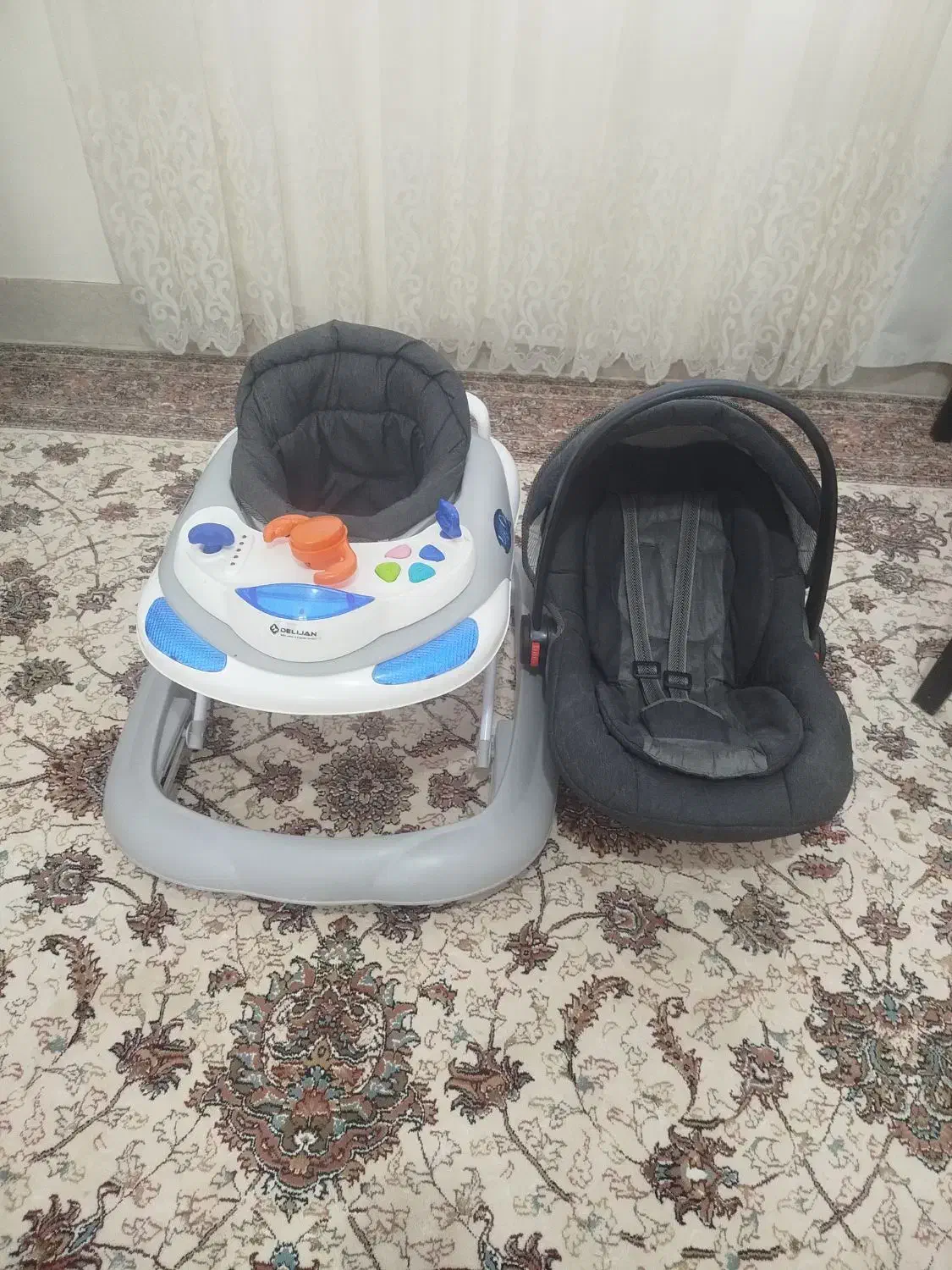 روروک وکریر|کالسکه و لوازم جانبی|تایباد, |دیوار