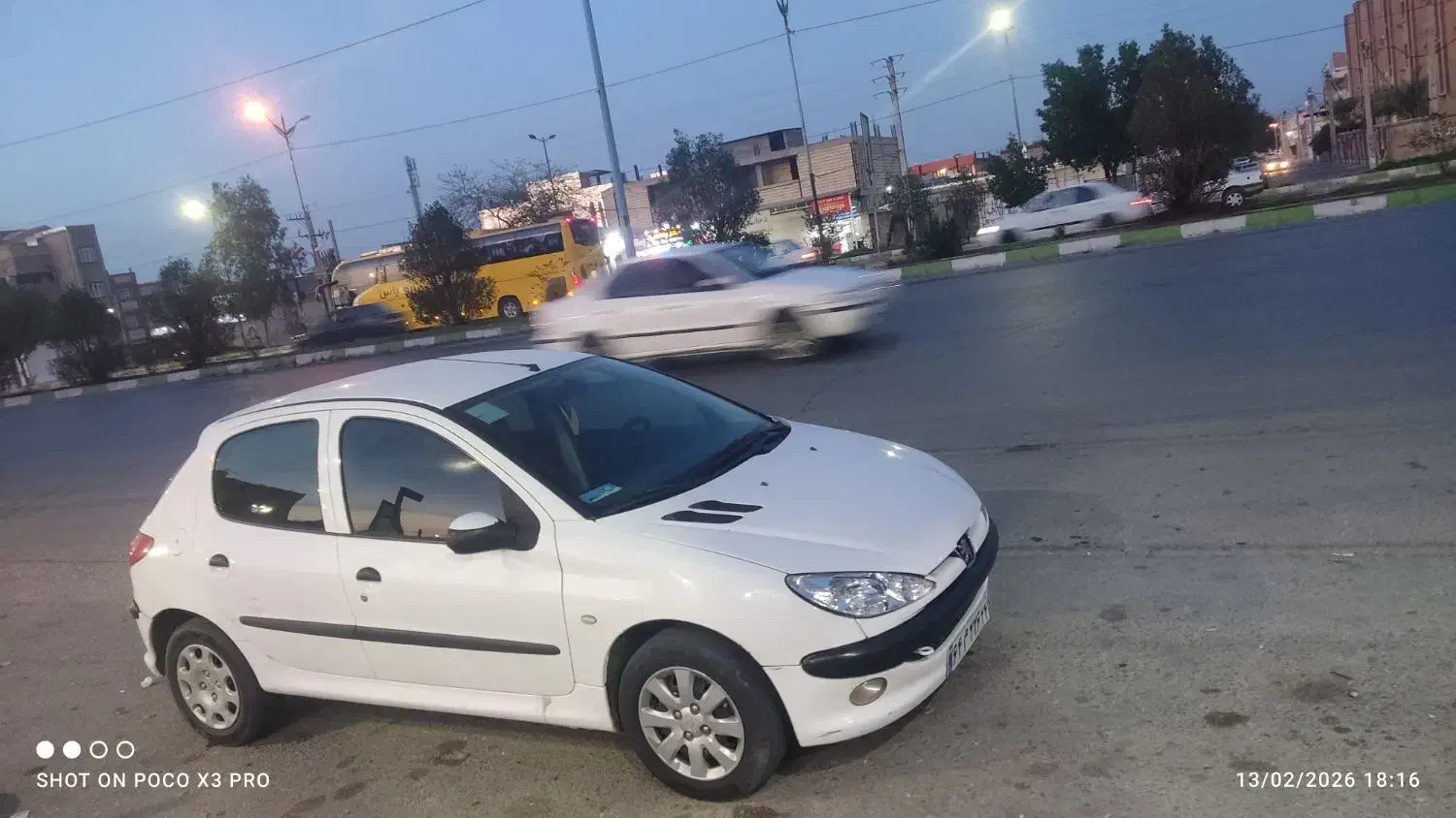 پژو۲۰۶|خودرو سواری و وانت|تهران, امام زاده عبدالله|دیوار