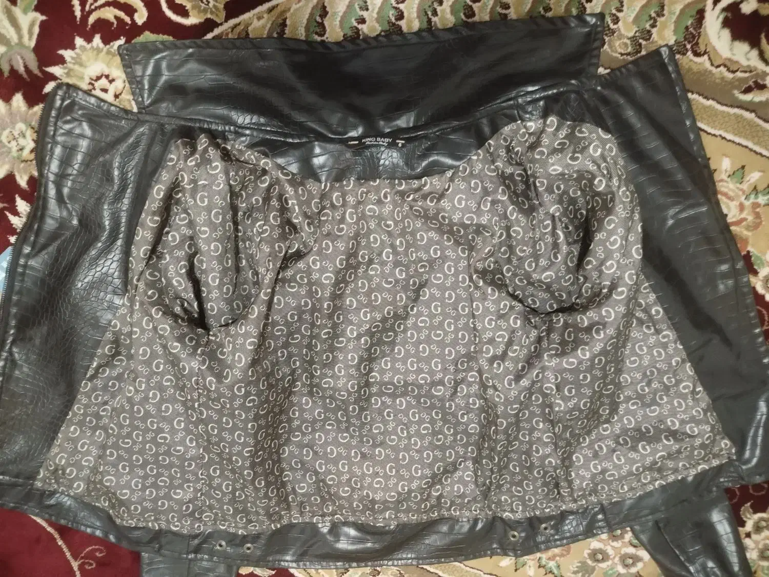 کاپشن|لباس|اصفهان, لیمجیر|دیوار