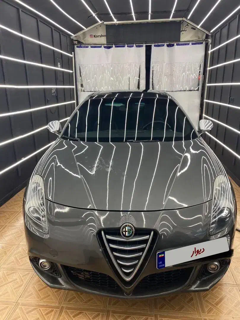 آلفا رومئو جولیتا|خودرو سواری و وانت|تهران, شهرک چیتگر|دیوار