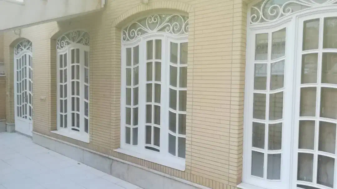 اجاره خانه ویلایی ۲۳۰ متری ۳ خوابه در دکتر حسابی|اجارهٔ خانه و ویلا|شیراز, دکتر حسابی|دیوار
