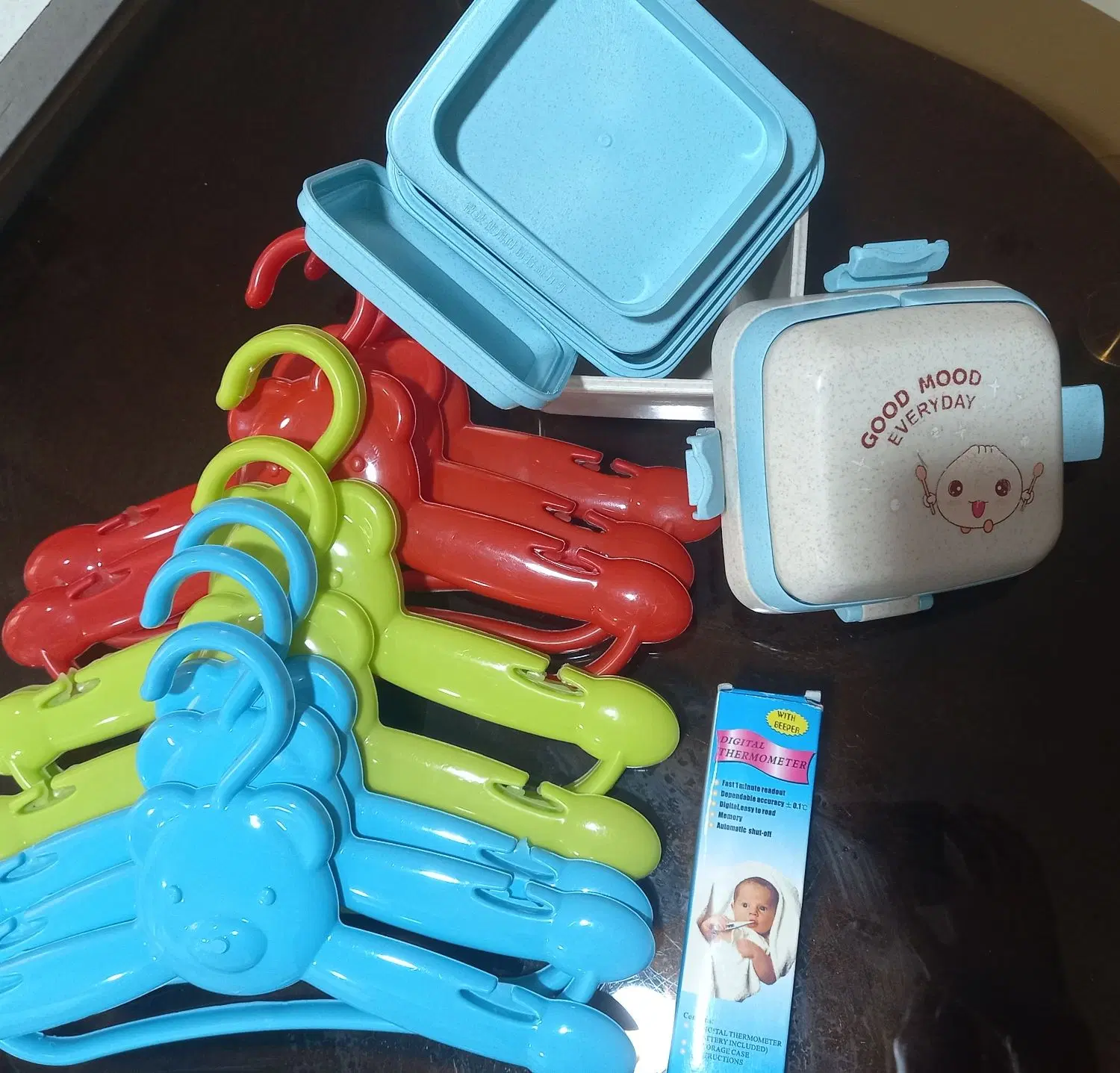 کتاب داستان،تب سنج و چوب رختی لباس و ظرف غذا|کتاب و مجله|کرمانشاه, |دیوار