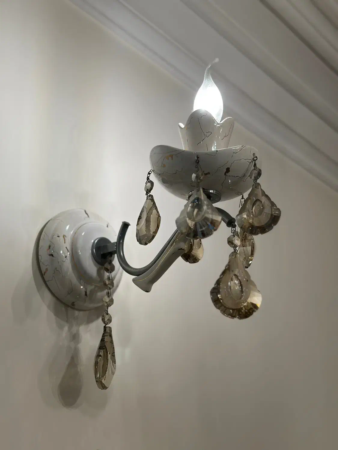 لوستر چینی و کریستال|لوستر و چراغ آویز|رشت, نیکمرام|دیوار