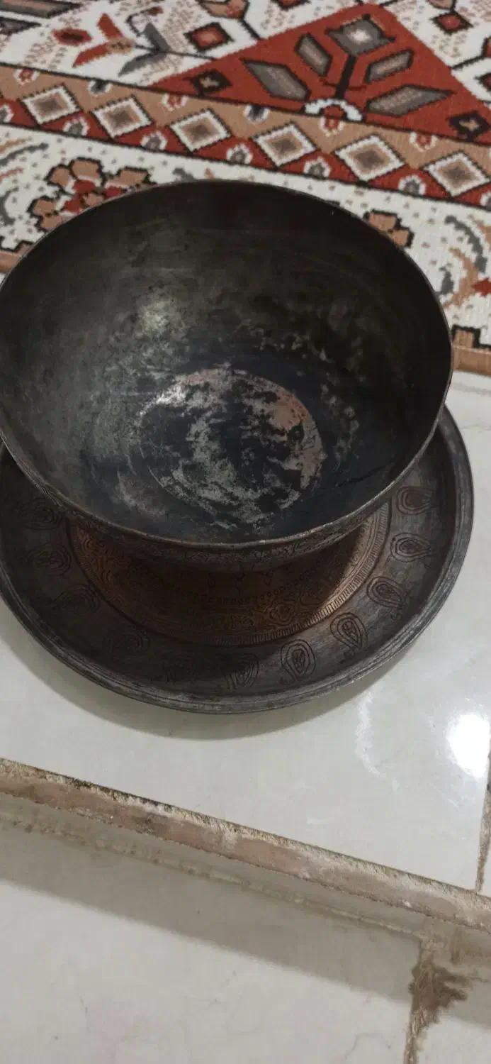 کاسه مسی قدیمی|کلکسیون اشیاء عتیقه|اسدآباد, |دیوار