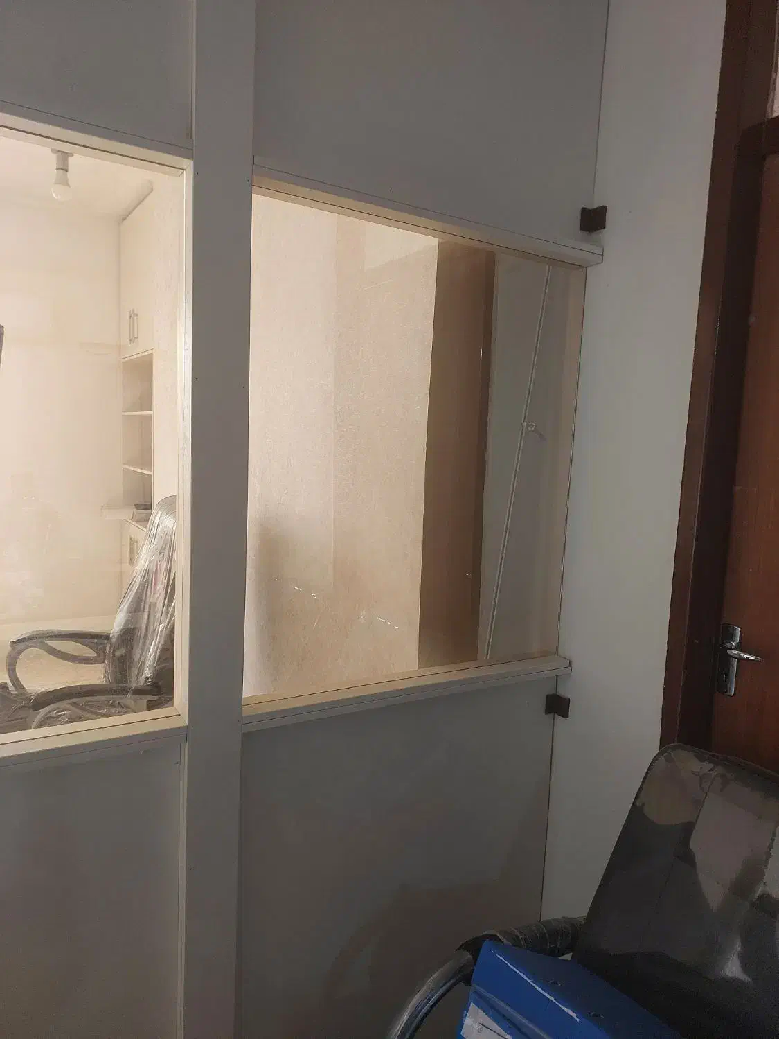 پارتیشن و کمد و صندلی مدیریتی|مبلمان اداری|اهواز, کمپلو شمالی|دیوار