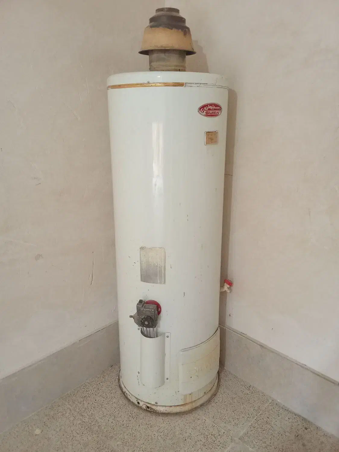 آب گرم کن زمینی گازی سالم|آبگرمکن، پکیج، شوفاژ|سراب, |دیوار