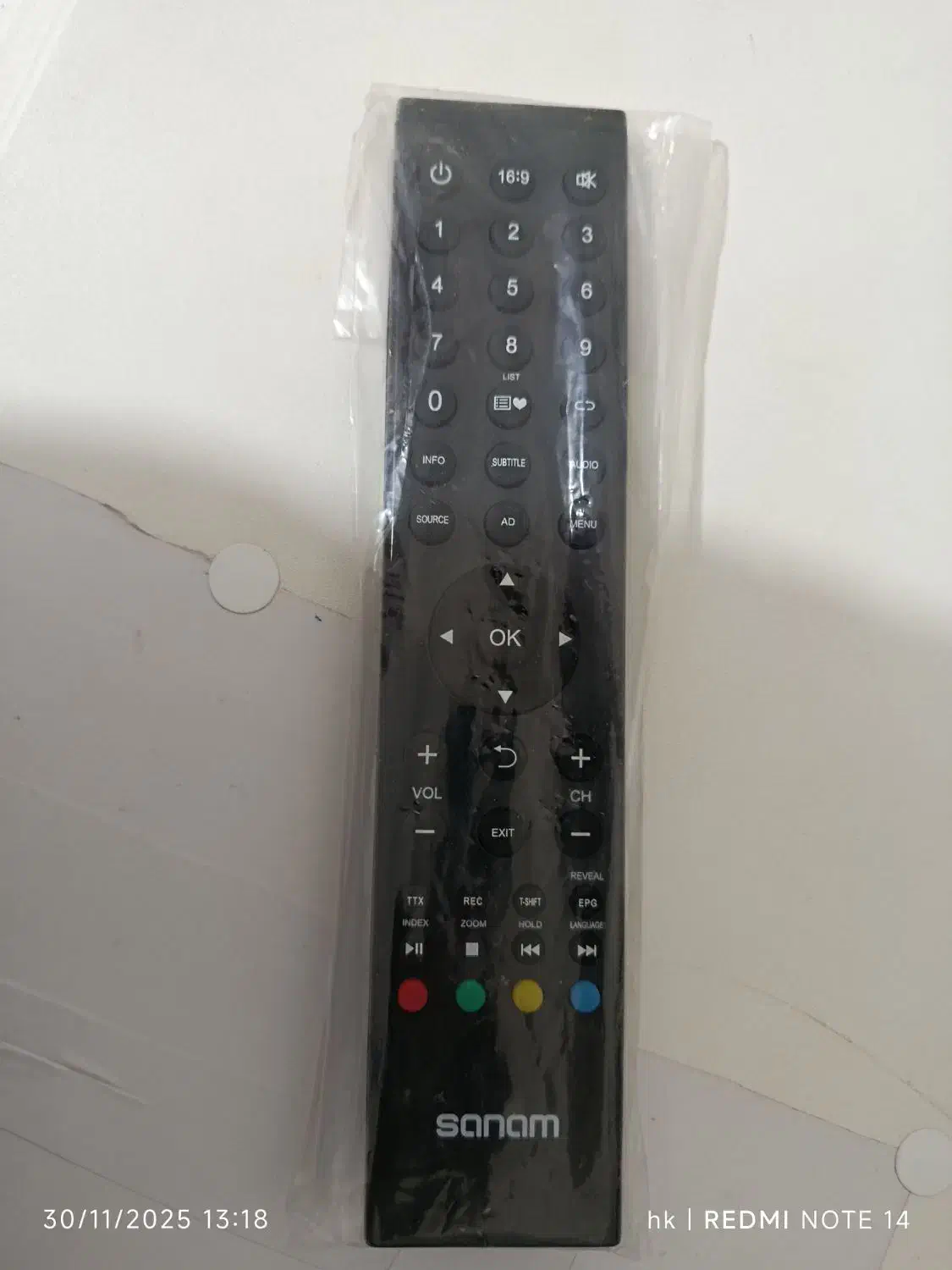 تلویزیون صنام ال ای دی ۲۴ اینچ|تلویزیون و پروژکتور|بادرود, |دیوار