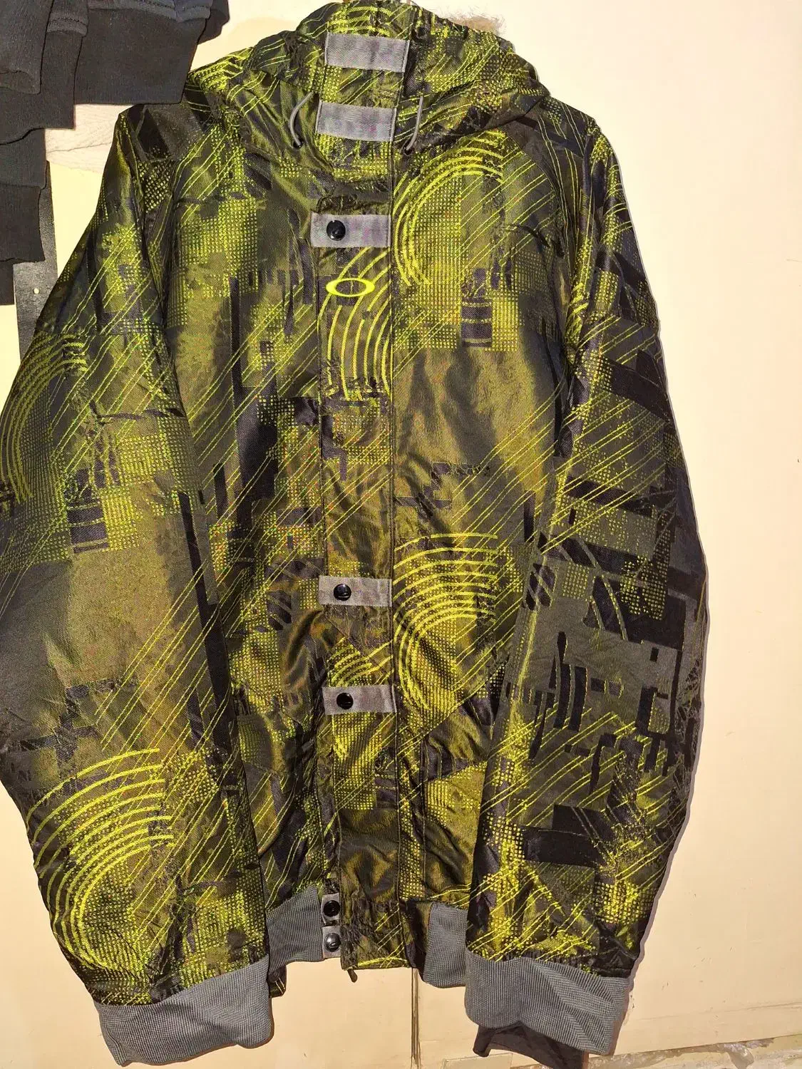 کاپشن اوکلی اورجینال|لباس|تهران, مینای شمالی (مخبر)|دیوار