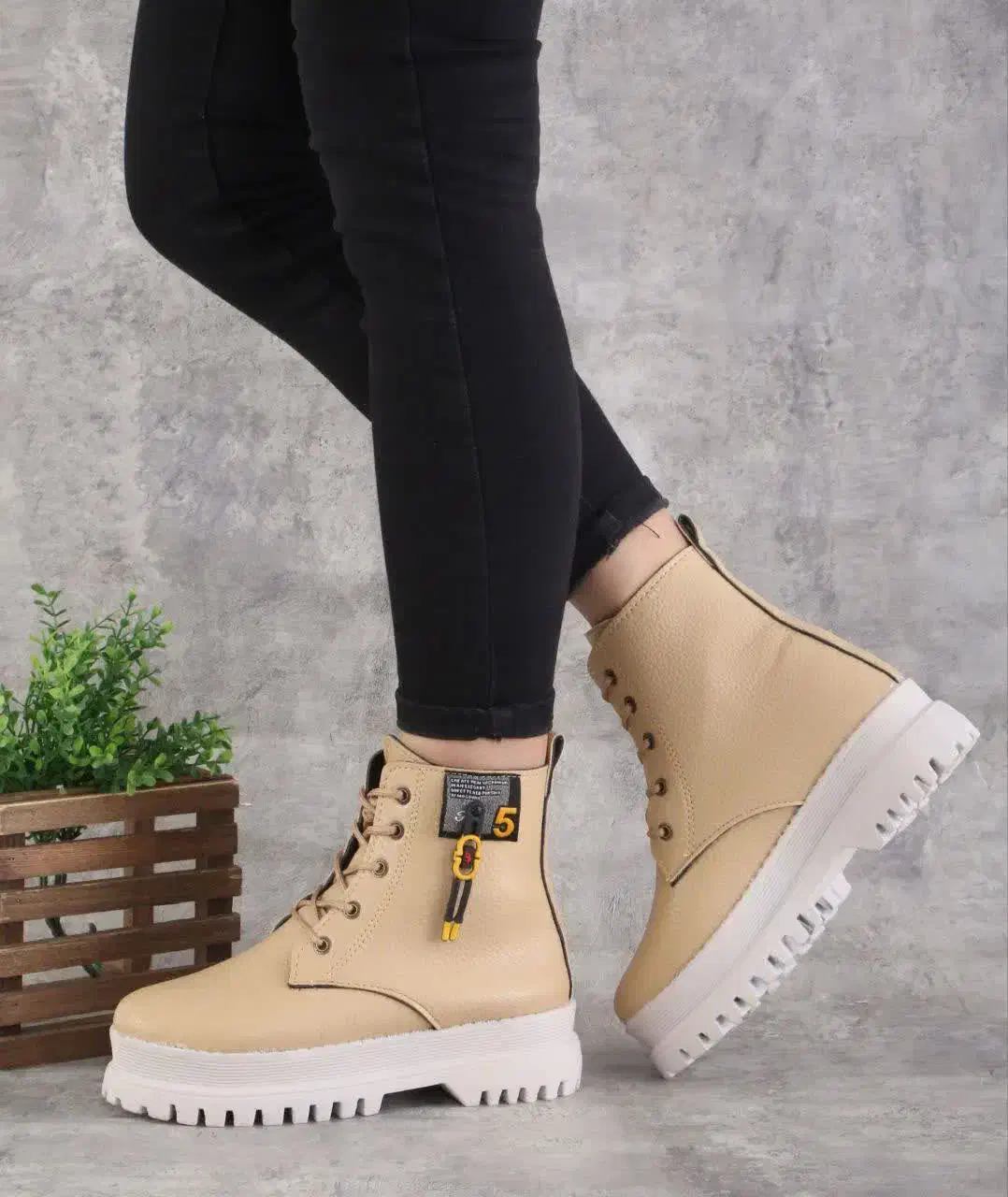 بوت زنانه|کیف، کفش، کمربند|چناران, |دیوار