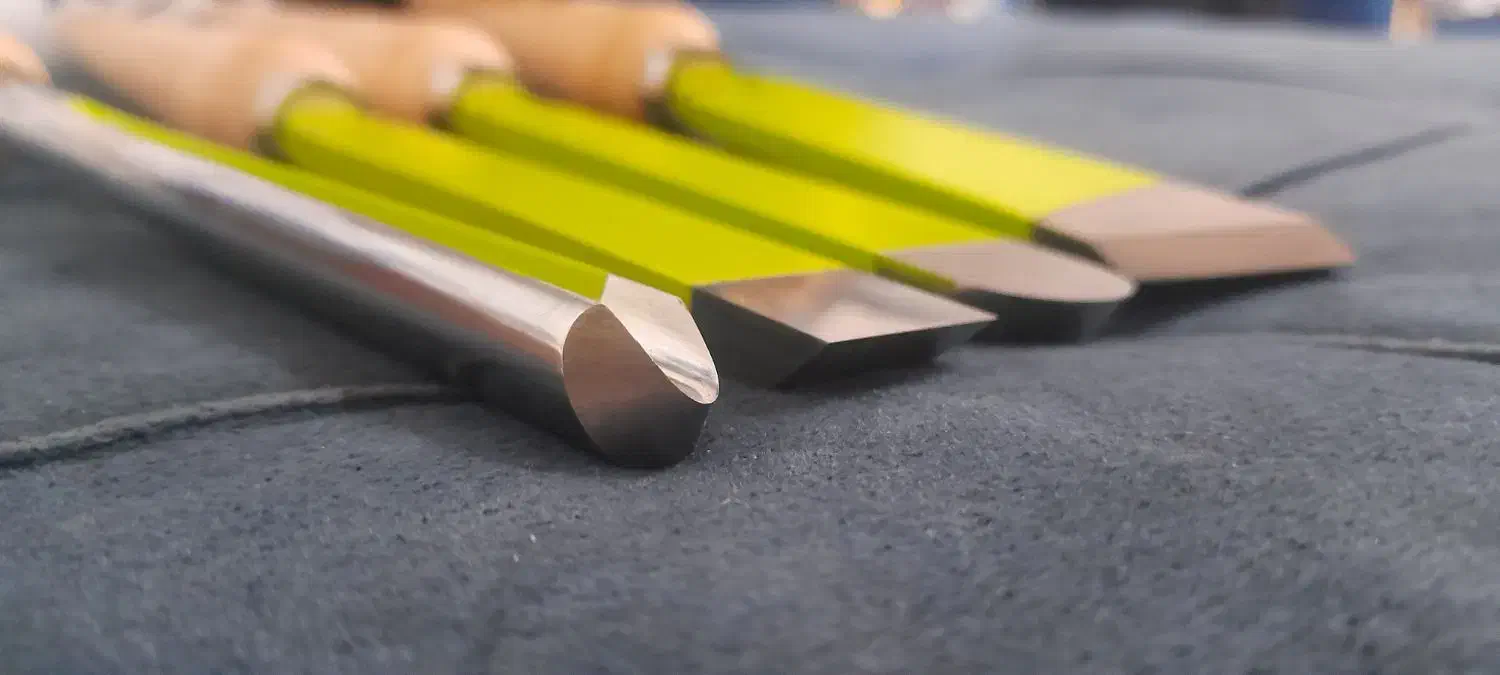 مغار خراطی|ابزارآلات|محمدشهر, محمدشهر|دیوار