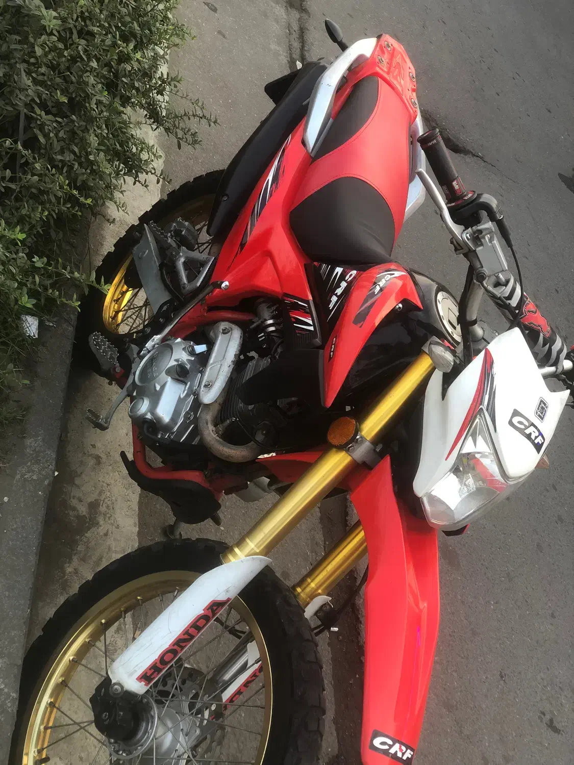 تریل ۲۵۰ برمودا مدل ۹۹|موتورسیکلت|رشت, یخسازی|دیوار