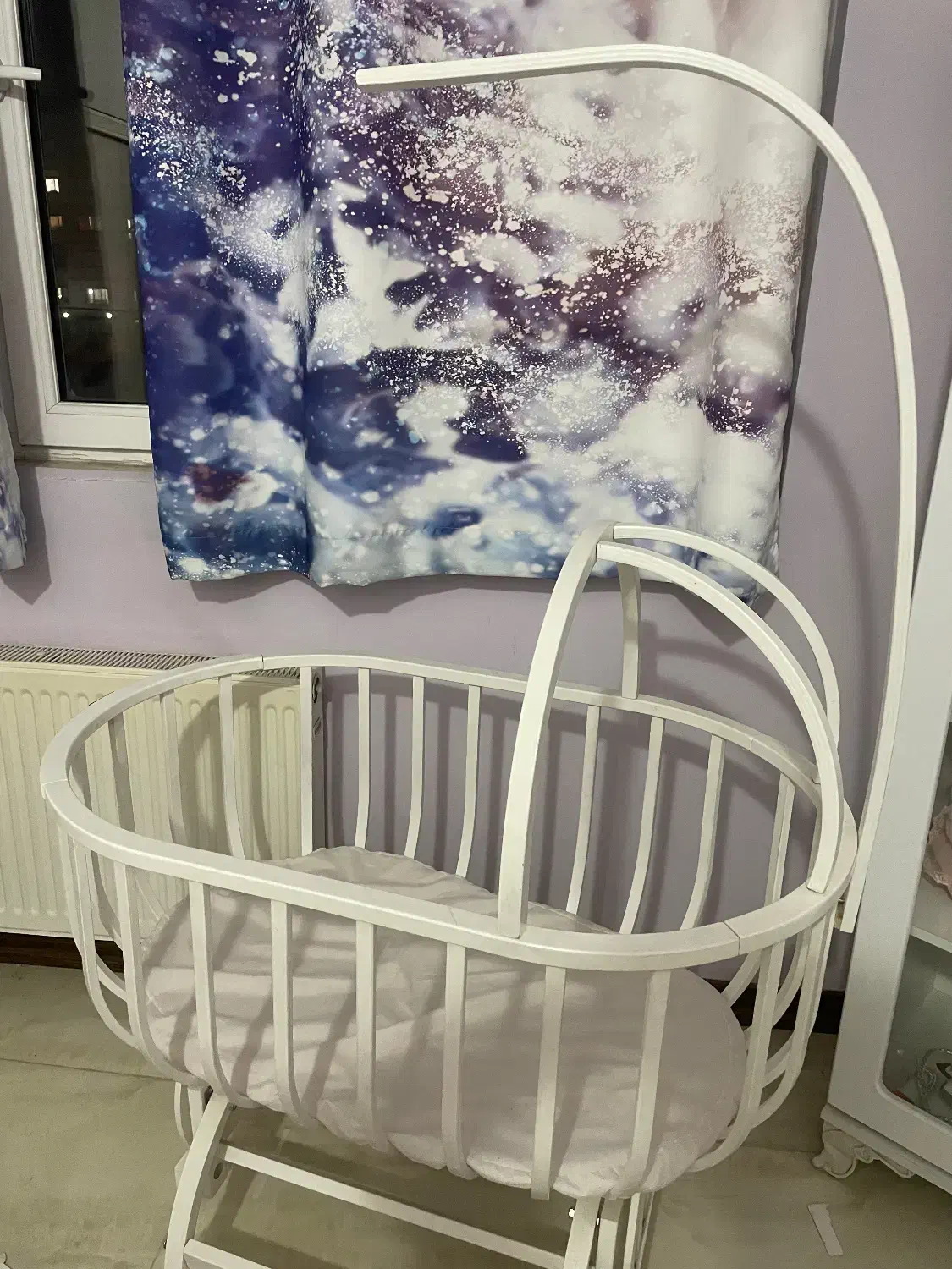 تخت و گهواره|تخت و صندلی بچه|اندیشه, اندیشه فاز ۴|دیوار