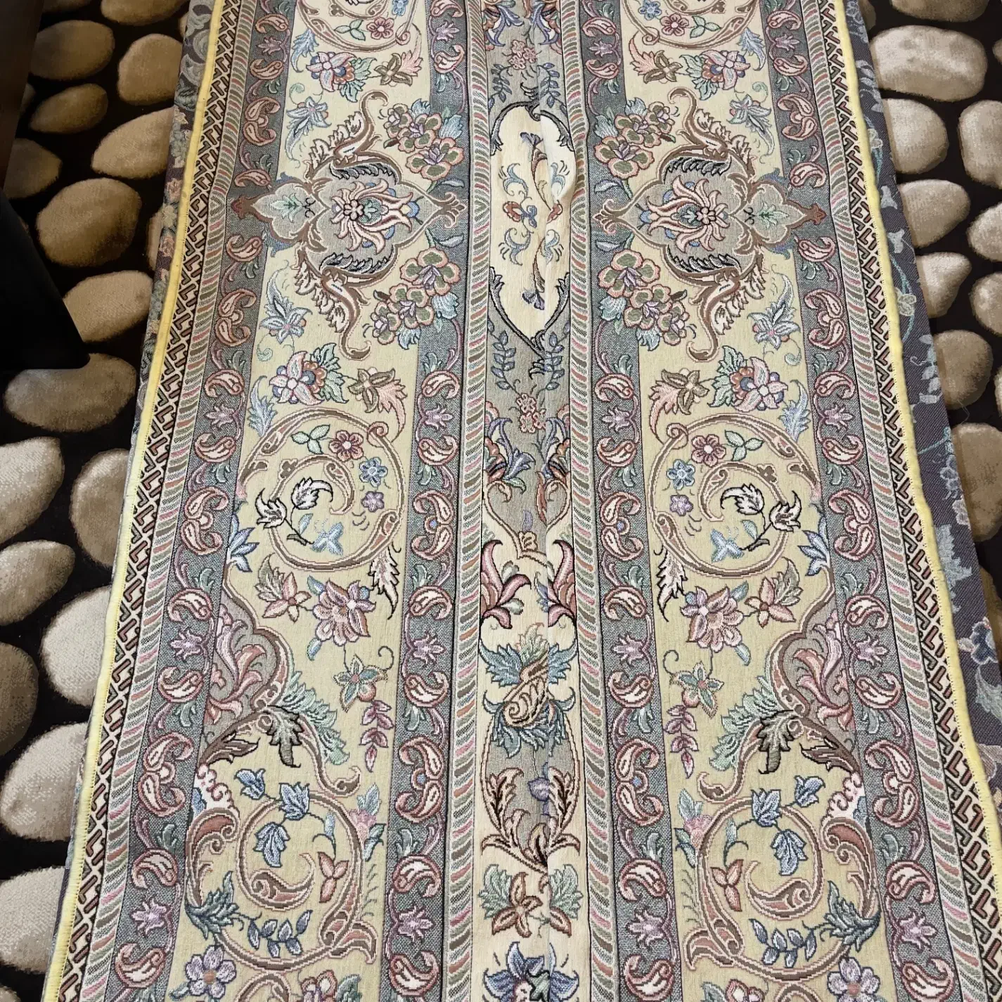 رو فرشی|روفرشی|اندیشه, اندیشه فاز ۳|دیوار