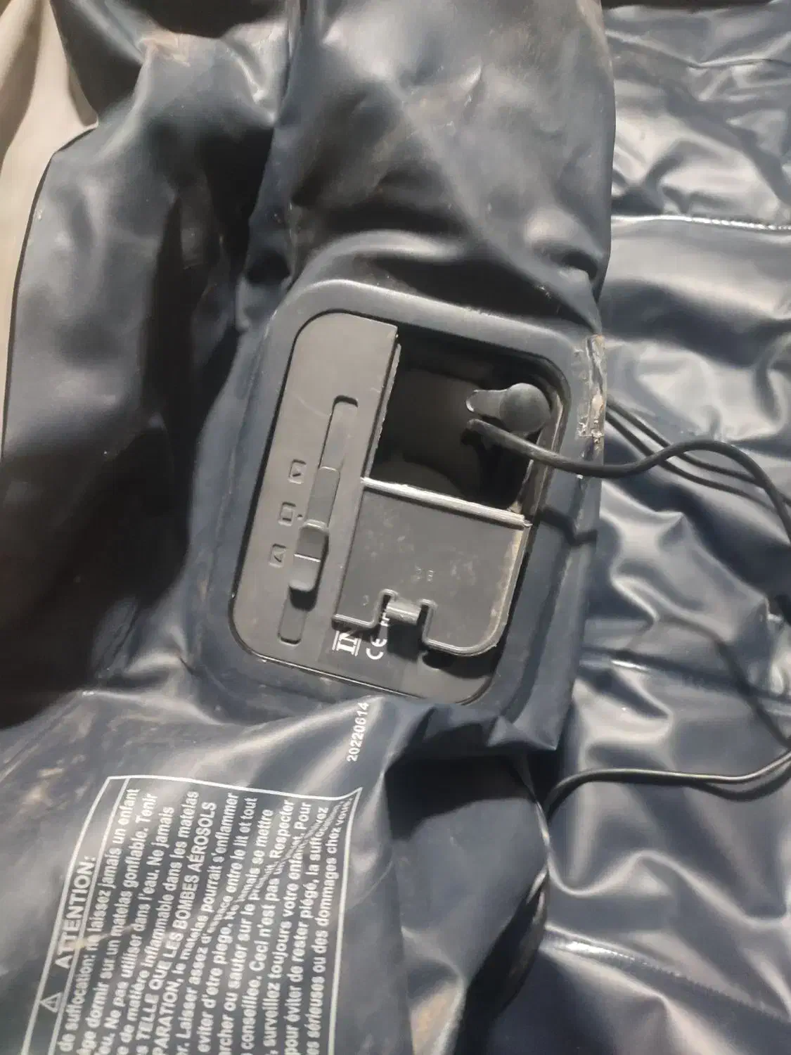 تشک بادی|تشک تختخواب|شیراز, قدوسی شرقی|دیوار