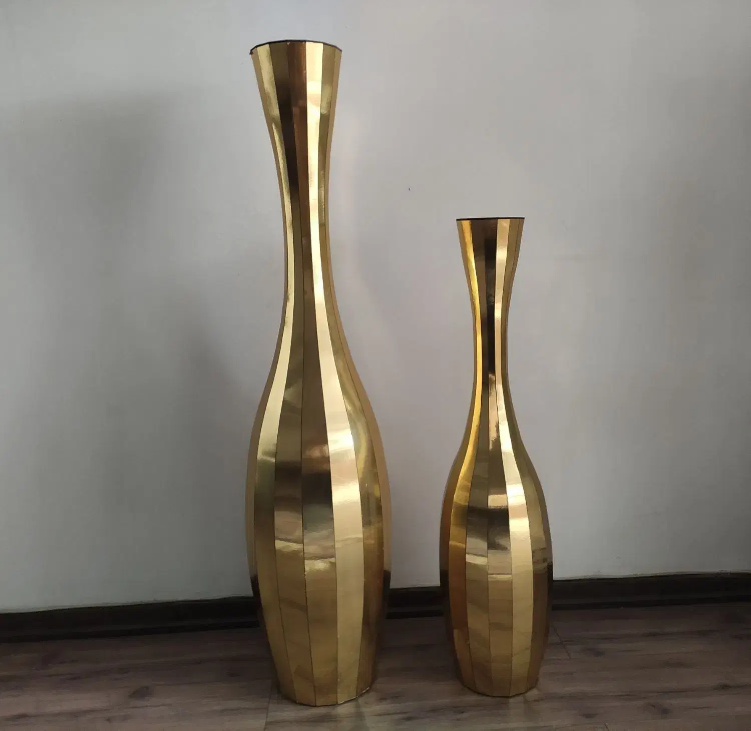 استند گلدان طلایی|صنایع دستی و سایر لوازم تزئینی|گرمسار, |دیوار