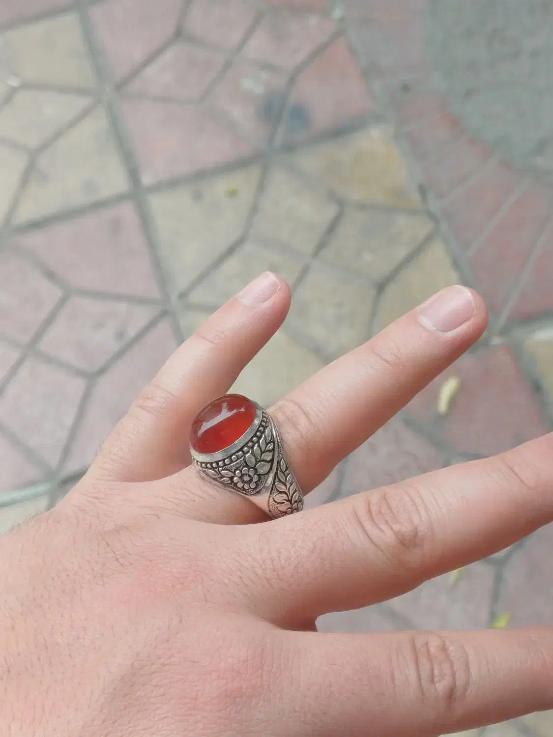 عقیق و زمرد پاکستانی اصل و دست ساز و کهنه|کلکسیون اشیاء عتیقه|قدس, شهر‌قدس|دیوار