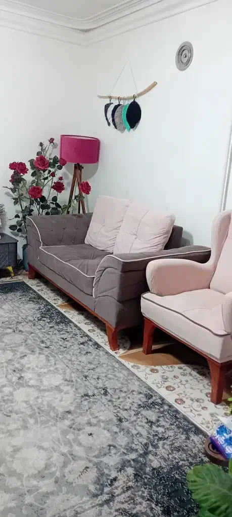 مبل 7 نفره سالم همراه با جلومبلی|مبلمان خانگی و میز عسلی|رشت, سلیمانداراب|دیوار