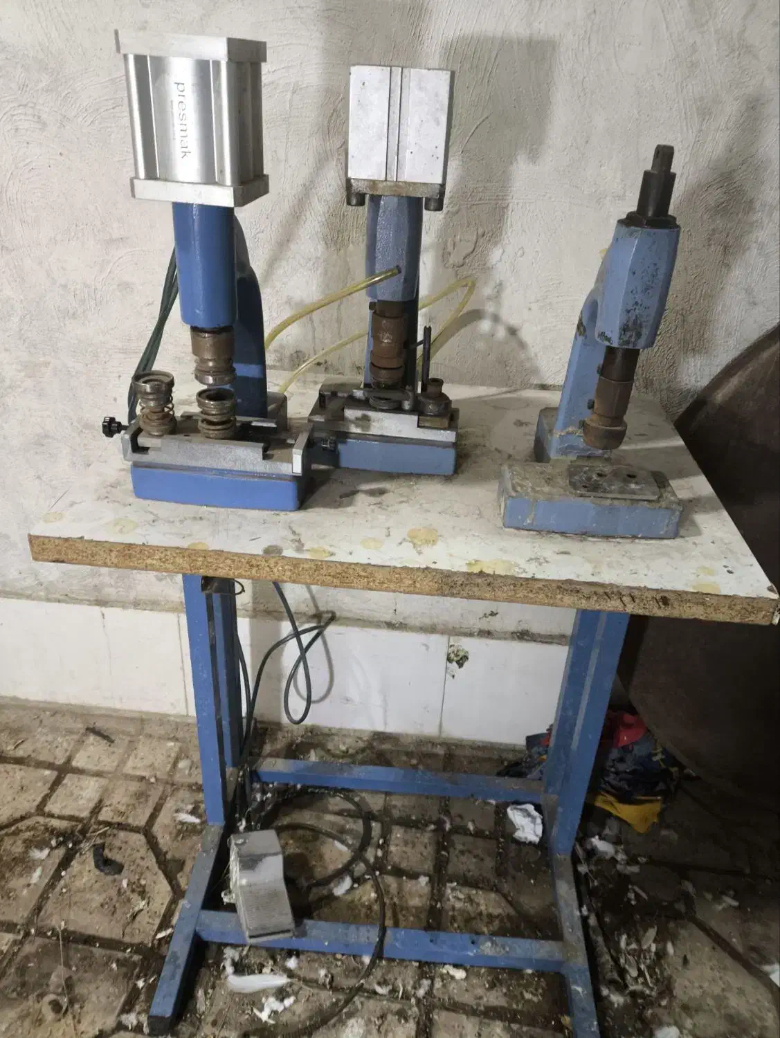 دکمه زن|لوازم خیاطی و بافتنی|مشهد, بهمن|دیوار