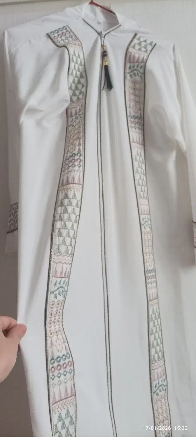 عبا طرح دار|لباس|ری, اقدسیه|دیوار