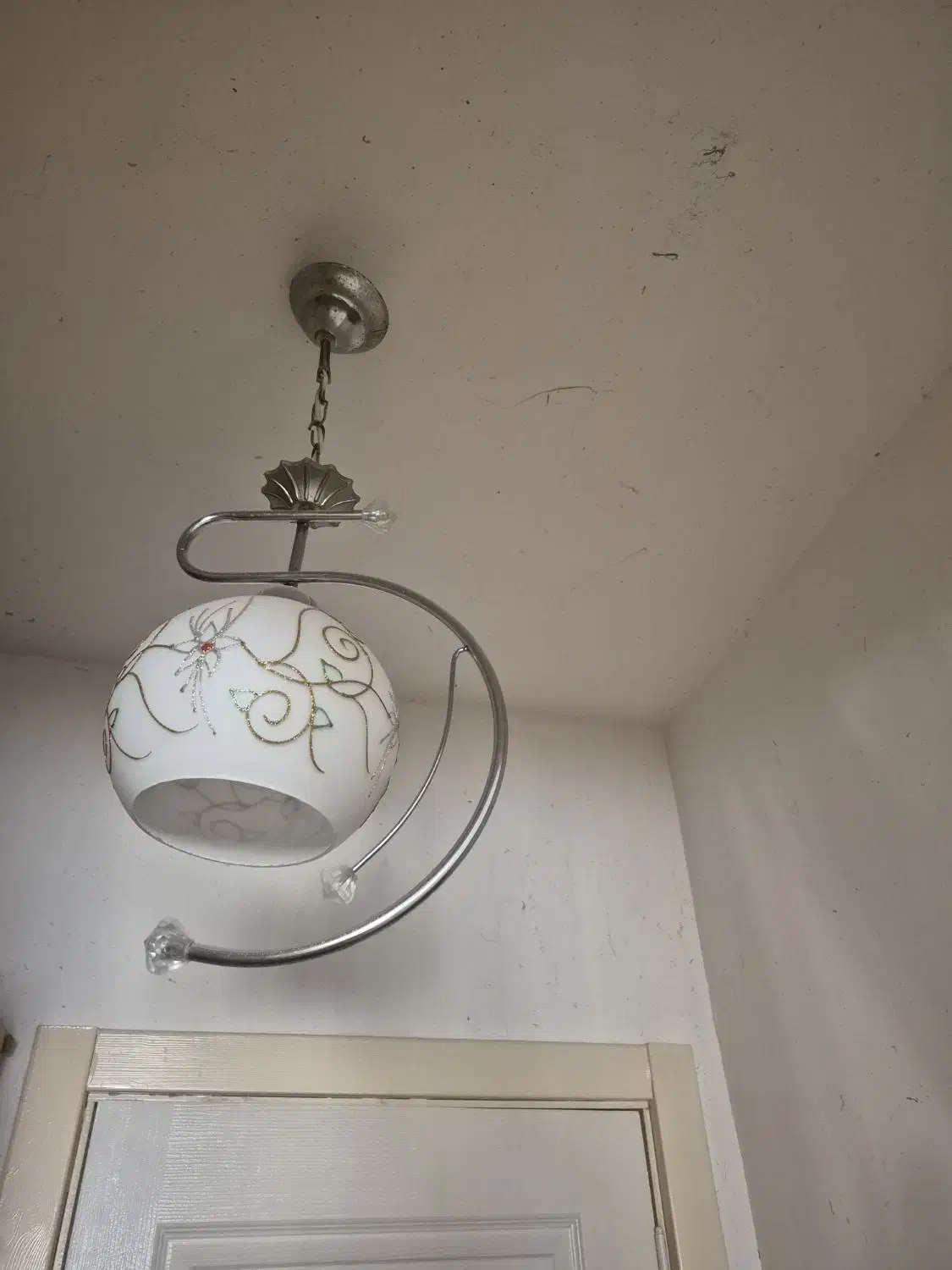 لوستر|لوستر و چراغ آویز|پرند, فاز ۵|دیوار