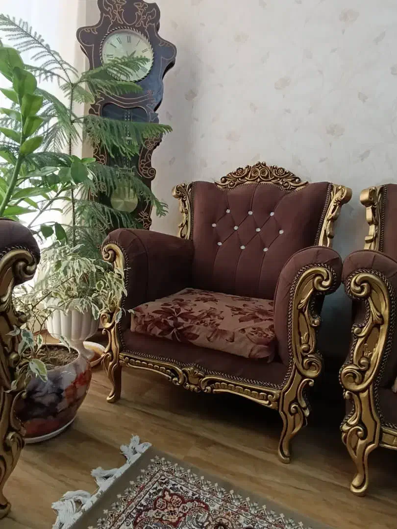 مبل 7نفره کاملا سالم|مبلمان خانگی و میز عسلی|شیراز, شریف‌آباد|دیوار