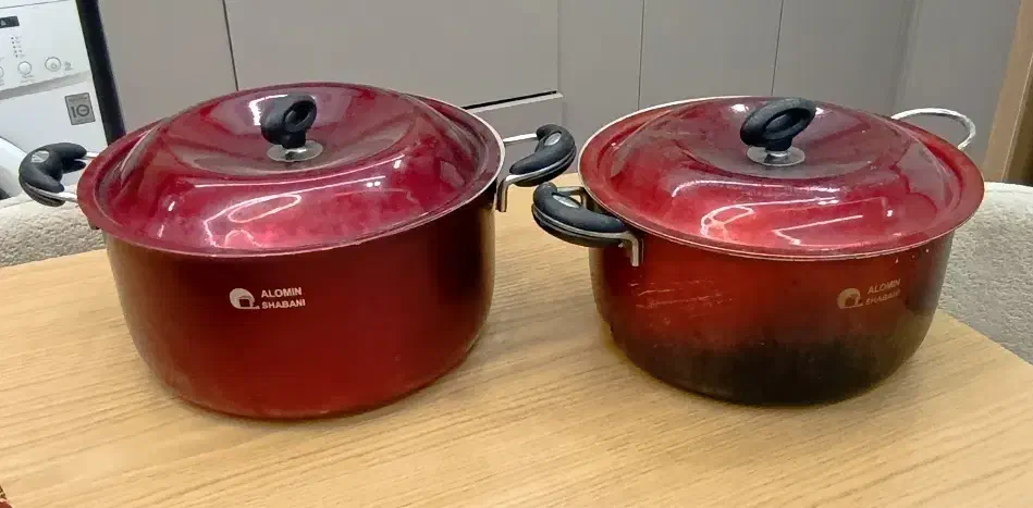 دو عدد قابلمه روحی|ظروف پخت‌وپز|ایلام, |دیوار