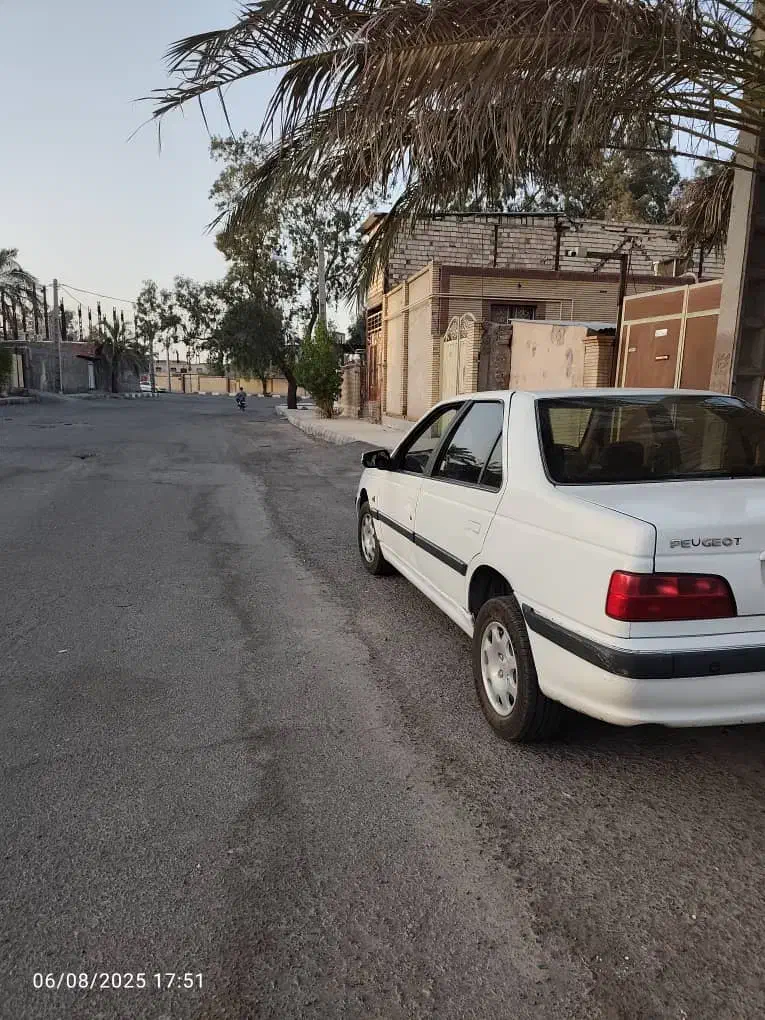 پژو پارس سفید|خودرو سواری و وانت|بم, |دیوار